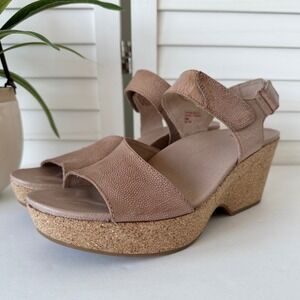 Earth Khaya Kella Taupe Brown Leather Cork‎ Wedge Platform Sandal Shoe Size 9M